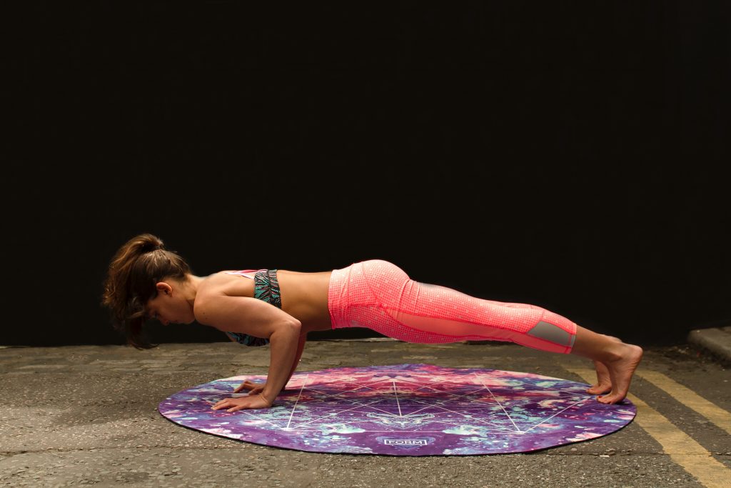 El desafío de los 21 días: Tonifica tu abdomen practicando estos sencillos ejercicios