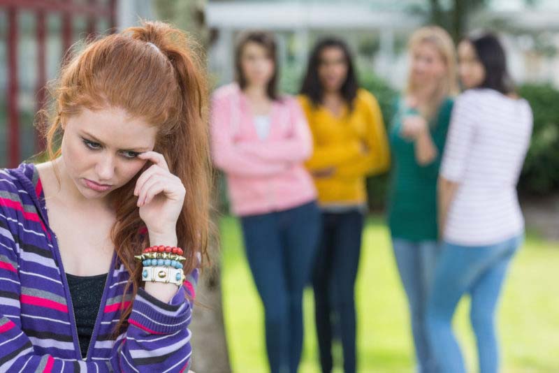 Según los psicólogos, esta sencilla frase DETIENE los chismes en el acto