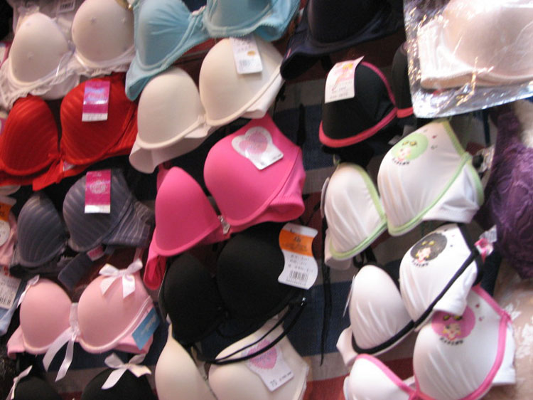 Scientists tell women to stop wearing bras.  The reason?  Amazing!