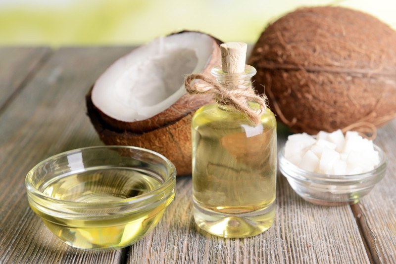 Este hombre tomaba 2 cucharadas de aceite de coco dos veces al día durante 60 días y esto le sucedió a su cerebro