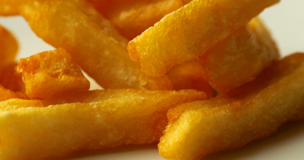 Este estudio vincula las patatas fritas con un riesgo de muerte temprana