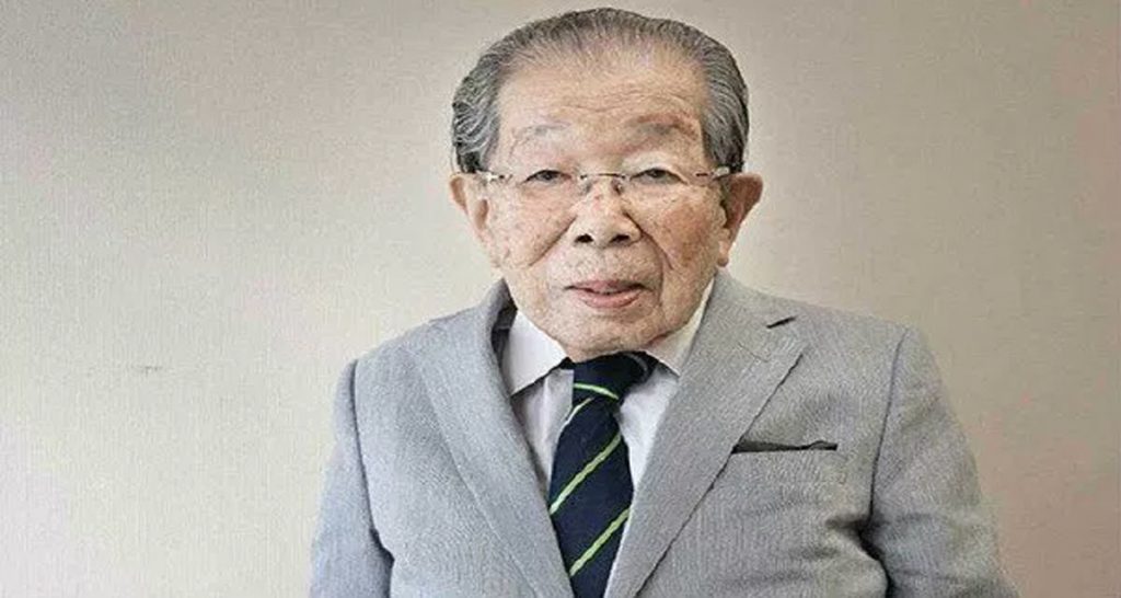 Un médico japonés de 105 años de edad recomienda estos 14 consejos saludables