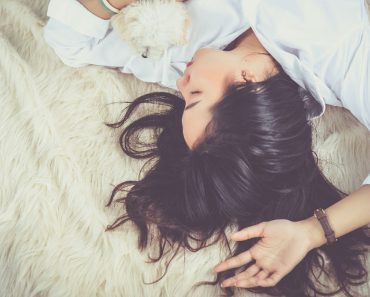 Estas son las horas de sueño que necesitas para evitar la depresión, según la ciencia