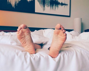 Médico explica 15 cosas que le suceden a tu cuerpo cuando duermes siesta todos los días