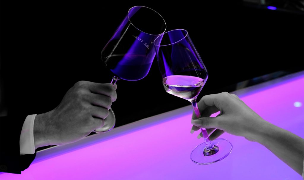 Estudio: Beber vino es más importante que el ejercicio para vivir más allá de los 90 años