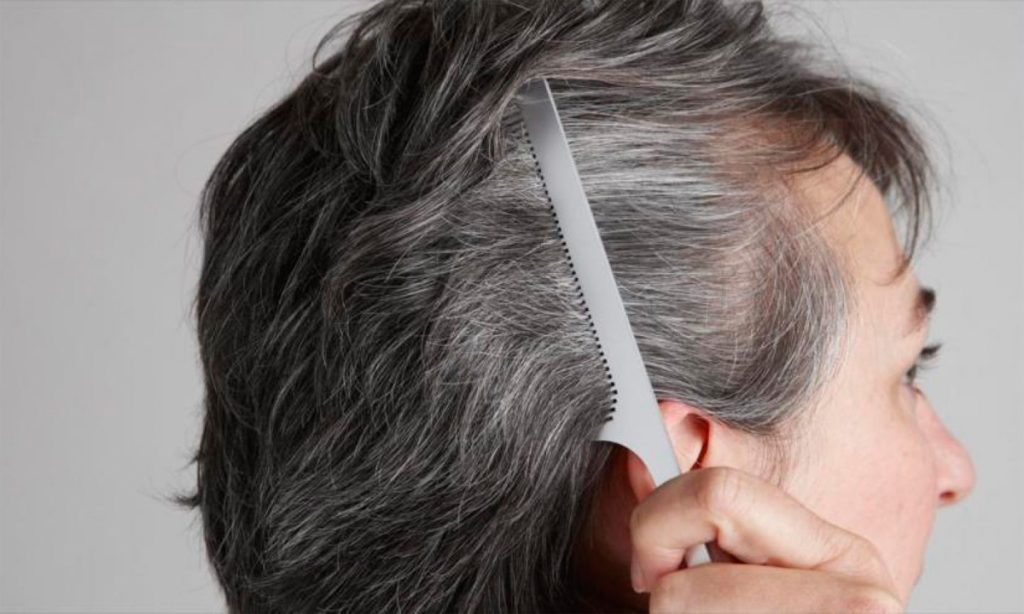 8 causas de las canas y 6 consejos naturales para prevenirlas