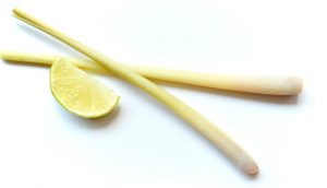 8 asombrosos beneficios para la salud de la citronela (o limoncillo)