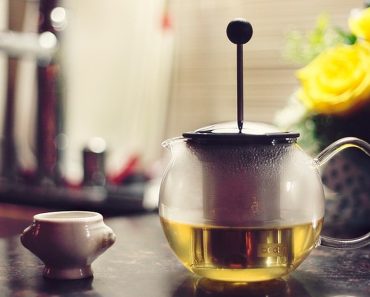 Los efectos secundarios del té verde y quién no debe consumirlo