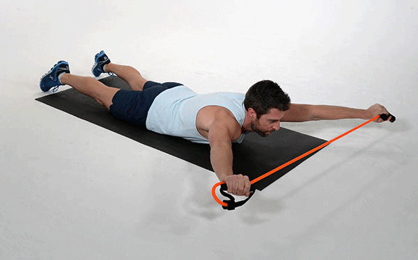 7 ejercicios con bandas de resistencia para fortalecer la espalda