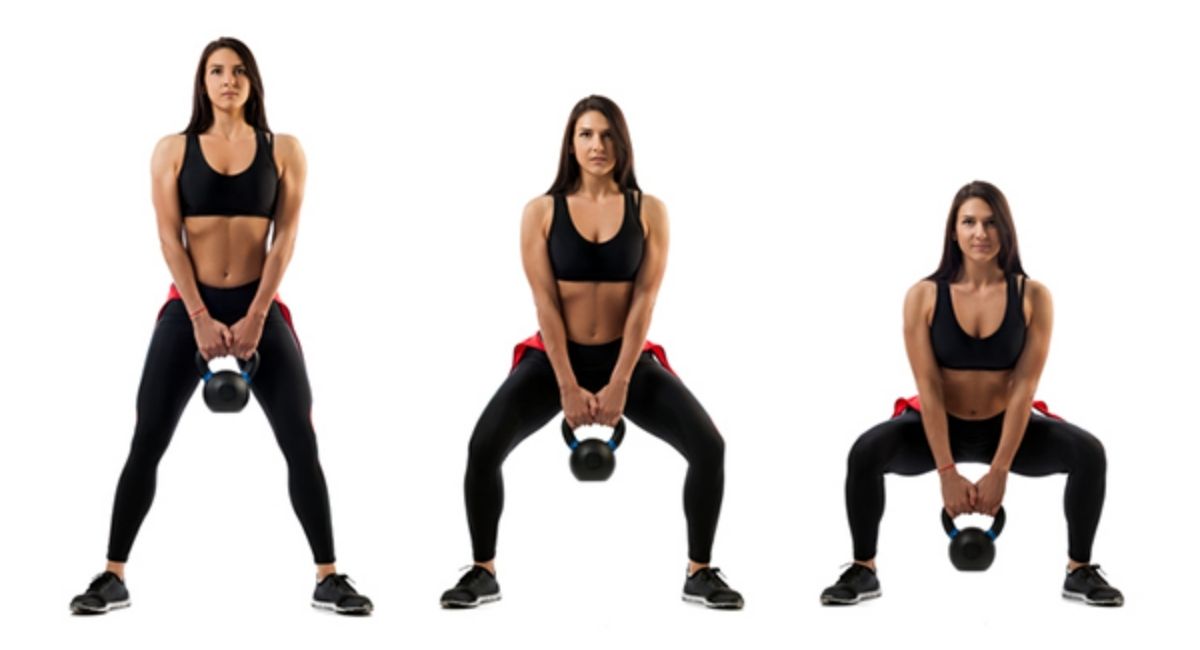 El ejercicio de piernas que te falta en tu rutina: Cómo hacer sentadillas con kettlebell