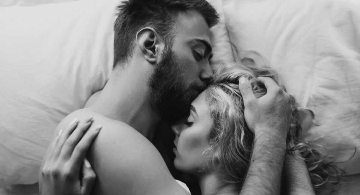 8 comportamientos que los hombres muestran cuando están con su verdadero amor