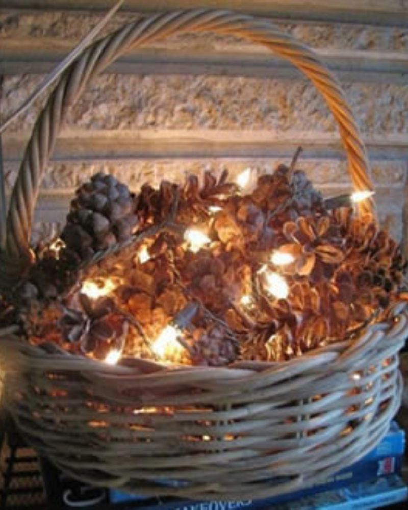 10 ways to use baskets to create Christmas decorations