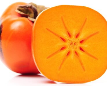Propiedades del caqui: la fruta antioxidante sin grasa que adelgaza y retrasa el envejecimiento Propiedades del caqui: la fruta antioxidante sin grasa que adelgaza y retrasa el envejecimiento