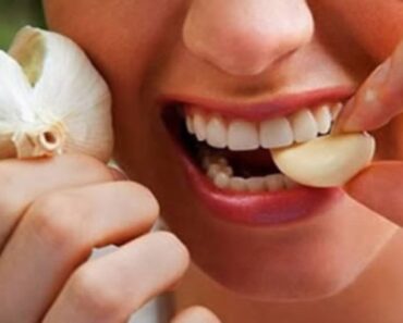 Beneficios del ajo: por qué es tan bueno comerlo en ayunas Beneficios del ajo: por qué es tan bueno comerlo en ayunas
