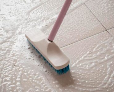 Limpiador de suelos casero para limpiar a fondo y perfumar toda la casa