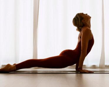 Yoga para aumentar la resistencia sexual: dure más en la cama con estas asanas